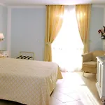 Daphne Otel Giardini Naxos
