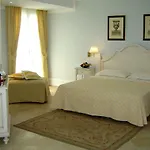 Daphne Otel 4*