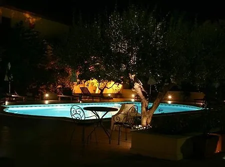 Daphne 4* גיארדיני נאקסוס