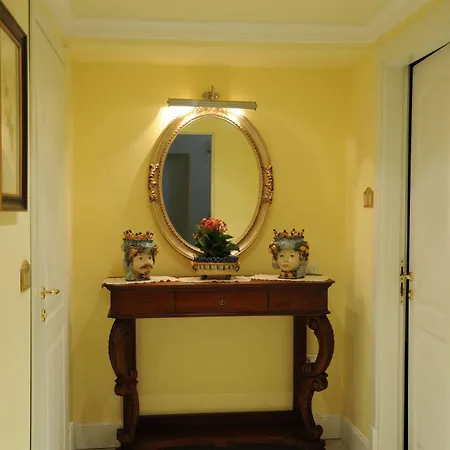 Hotel Daphne 4*