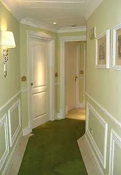 Daphne Hotel 4*