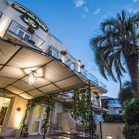 Hotel Daphne 4*