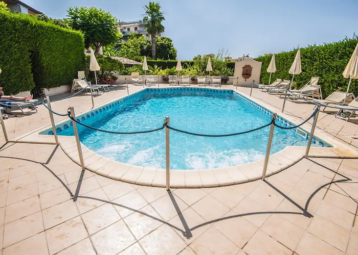 Hotel Daphne Giardini-Naxos