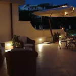 Daphne Hotel 4*