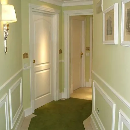 Hotel Daphne Giardini-Naxos