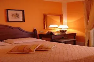 Hotell Daphne 4*