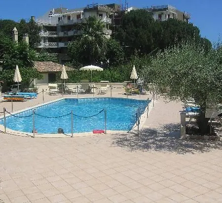 Daphne Hotel Giardini-Naxos