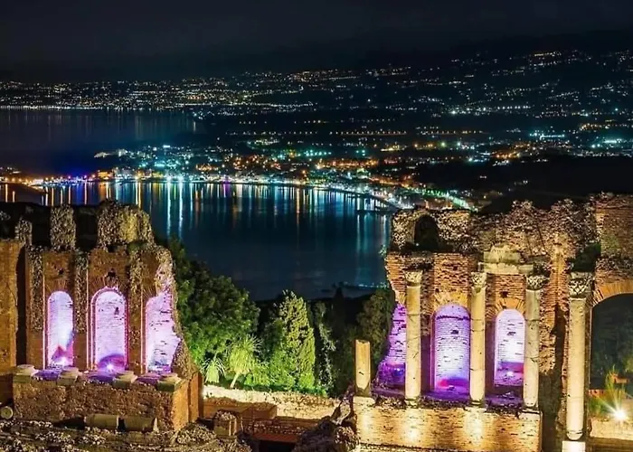 Daphne Giardini Naxos