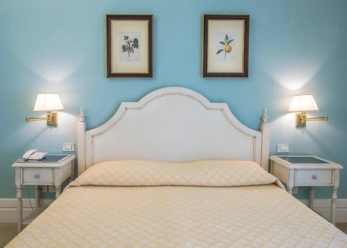 Hotel Daphne Giardini Naxos