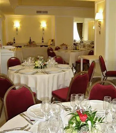 Hotel Daphne