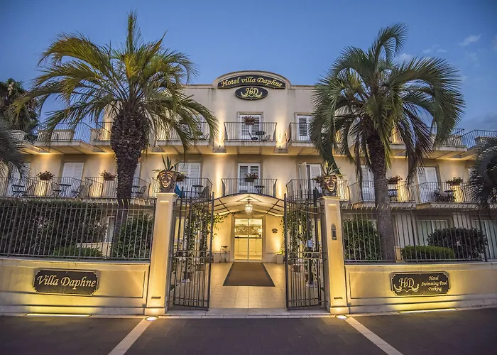 Daphne Giardini-Naxos